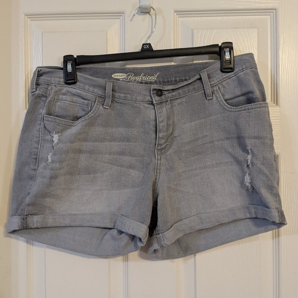 Old Navy Grey Boyfriend Denim Shorts - Size 14 - Distressed
